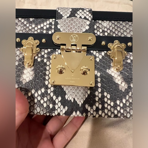 NEW LOUIS VUITTON PETITE MALLE HANDBAG PYTHON GOLD HARDWARE - Picture 4 of 16